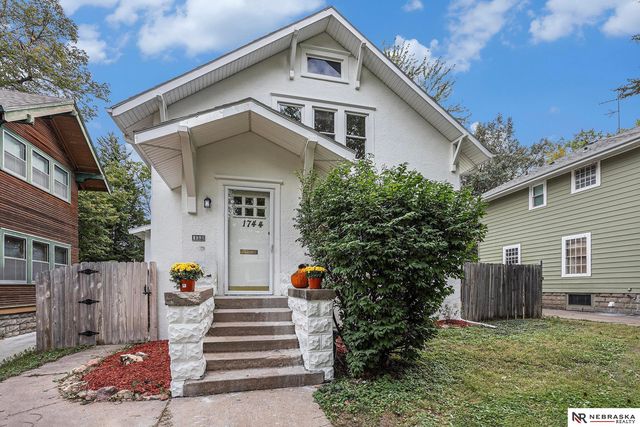 1744 S  25th St, Lincoln, NE 68502