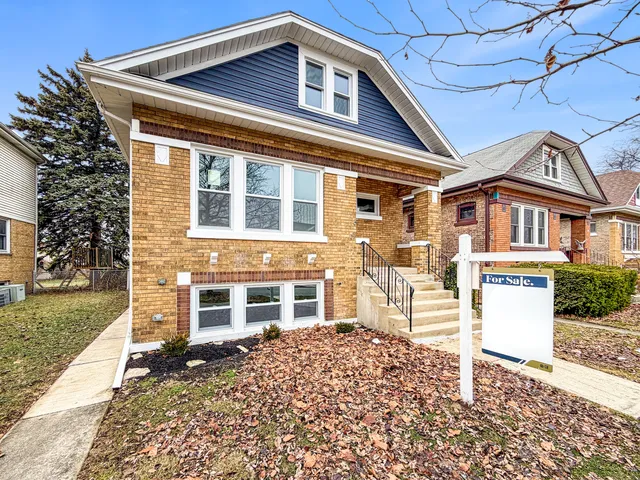 3128 Arthur Ave, Brookfield, IL 60513