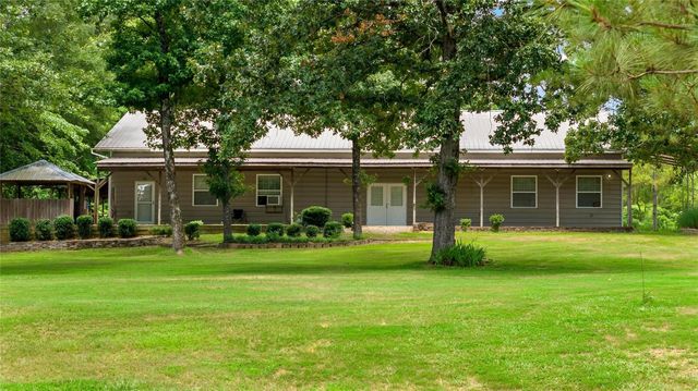 54 Pierce Ln, Broken Bow, OK 74728