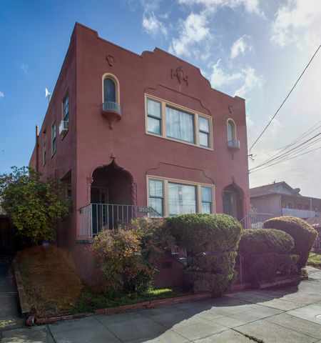 3516 Randolph Ave #A, Oakland, CA 94602