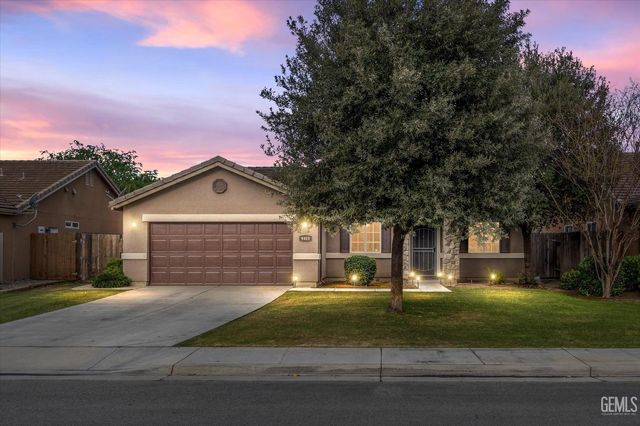9403 Cobble Mountain Rd, Bakersfield, CA 93313