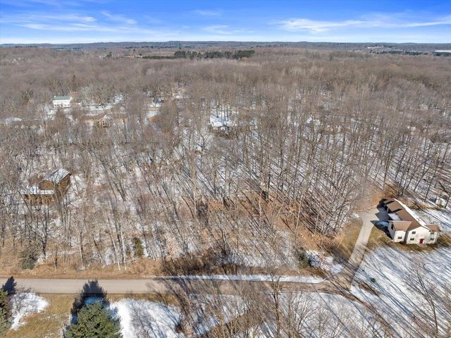 E2264 MEADOW VALLEY COURT, Waupaca, WI 54981