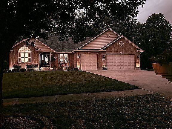 1545 Alexander Dr, Hamilton, OH 45013
