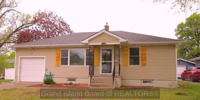 412 E  13th St, Grand Island, NE 68801
