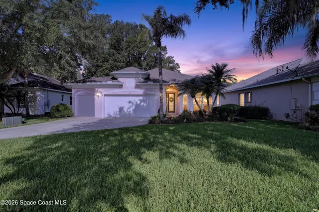 560 Greenleaf Ln, Titusville, FL 32780