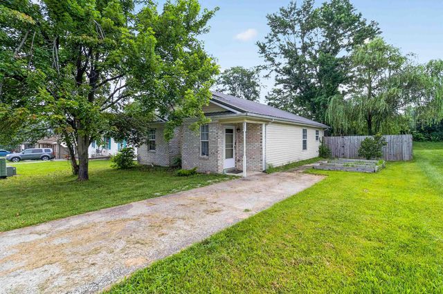 327 Irvine View St, Richmond, KY 40475