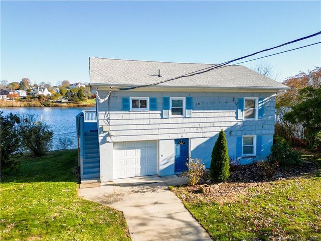 66 Shore Dr, Waterford, CT 06385