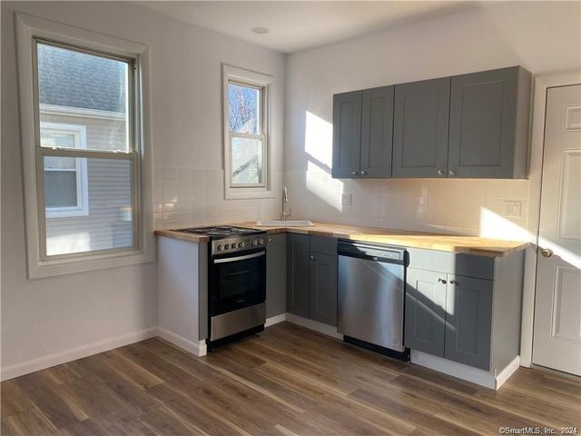 21 May St   #2, West Haven, CT 06516