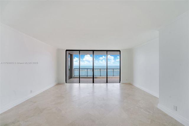 1581 Brickell Ave #Penthouse 102, Miami, FL 33129