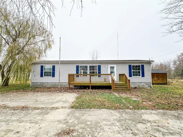 373 W  South Ave, Noble, IL 62868