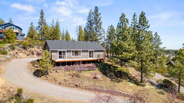 19126 Pumice Butte Rd, Bend, OR 97702
