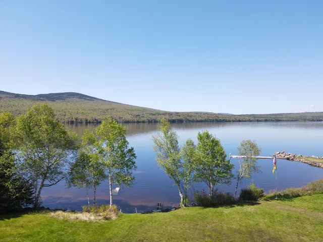 4 Split Rock Trail, Rangeley, ME 04970