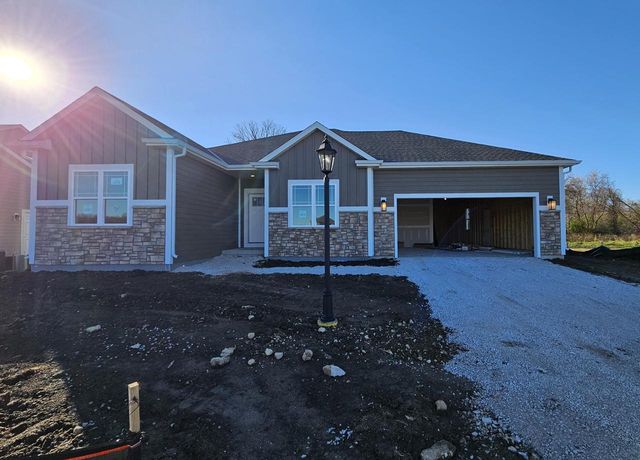 W228N7915 Timberland DRIVE, Sussex, WI 53089