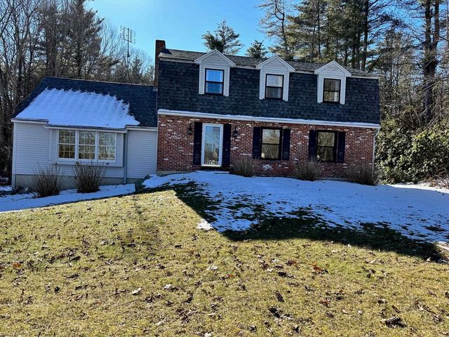 99 Stage Road, Hampstead, NH 03841