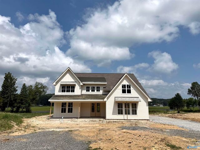 360 Lake Creek Dr, Guntersville, AL 35976