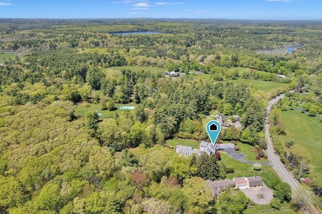 123 Farm St, Dover, MA 02030