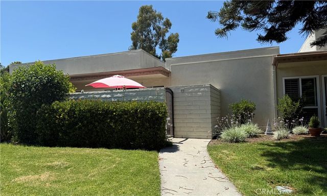 955 Calle Aragon #F, Laguna Woods, CA 92637