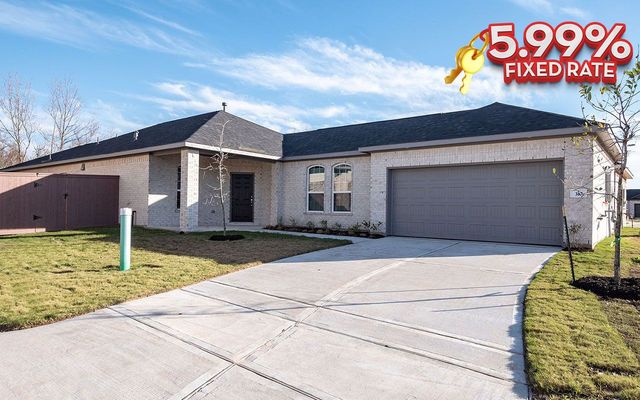 310 Barred Owl Ct, Clute, TX 77531