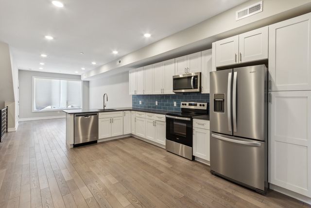 1407 N  8th St #1, Philadelphia, PA 19122