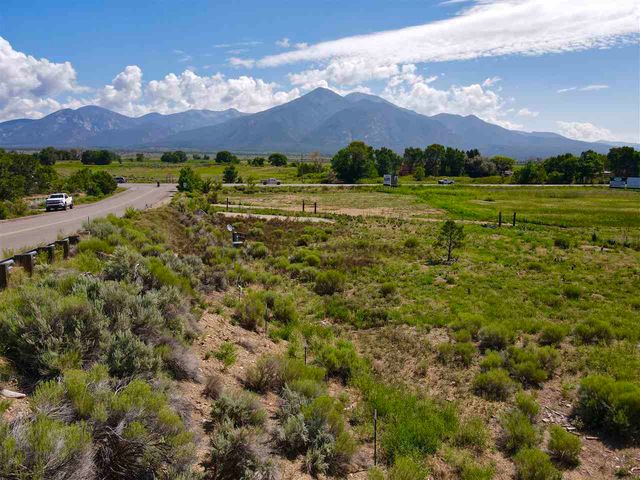 1561 Millicent Rogers Rd, Taos, NM 87529