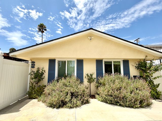 985 Medford Rd, Pasadena, CA 91107