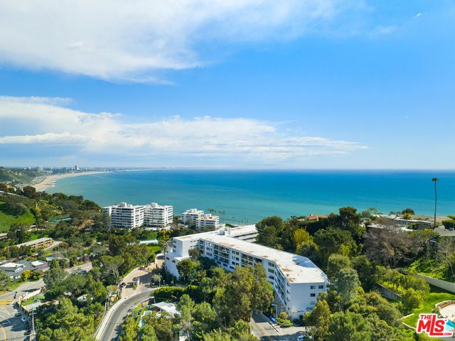 17337 Tramonto Dr #111, Pacific Palisades, CA 90272