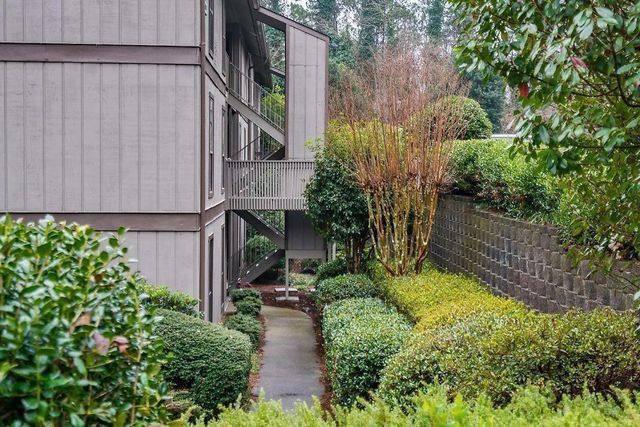 507 Embers Dr SE, Marietta, GA 30067