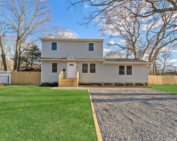 36 Robinwood Drive, Mastic Beach, NY 11951