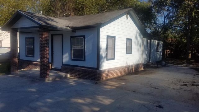 213 Samuel Jones St, Fort Valley, GA 31030