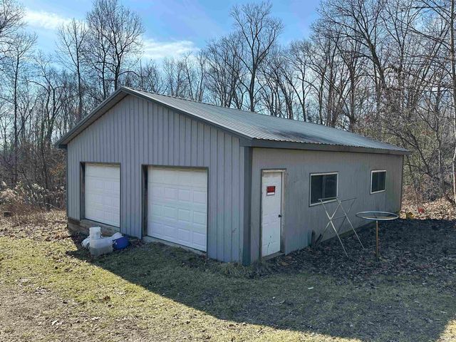 1446 Washboard Rd, Bedford, IN 47421