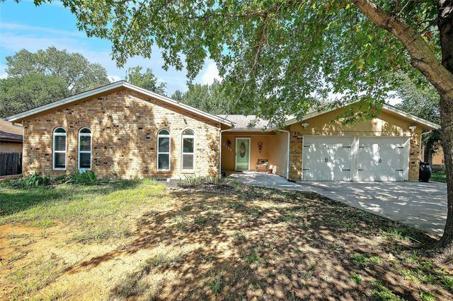 6509 Paula Ct, North Richland Hills, TX 76182