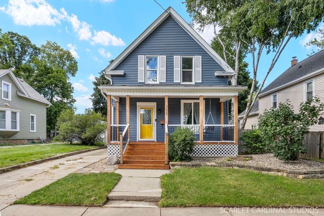255 Plum St, Aurora, IL 60506