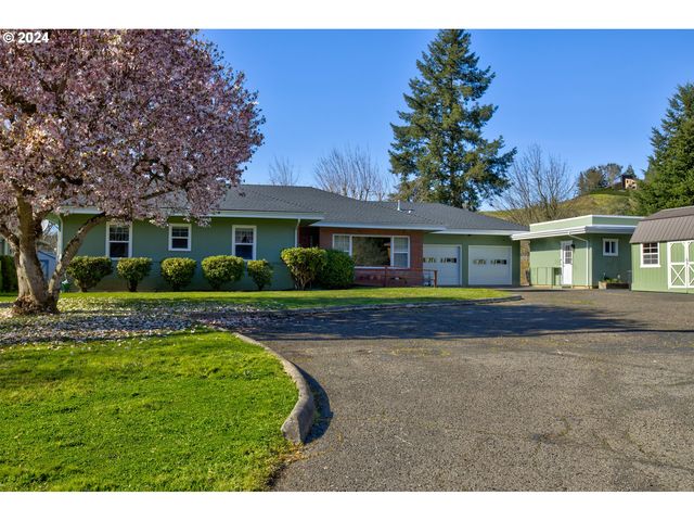 374 Pioneer Way, Winchester, OR 97495