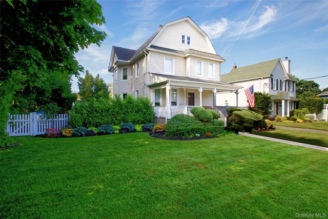 444 Lakeview Avenue, Rockville Centre, NY 11570