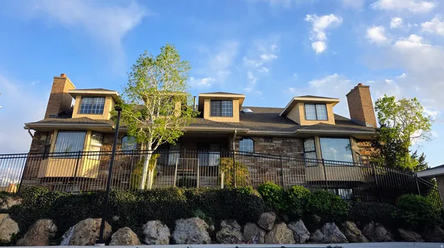 1094 E  Loch Lomond Way, Salt Lake City, UT 84117