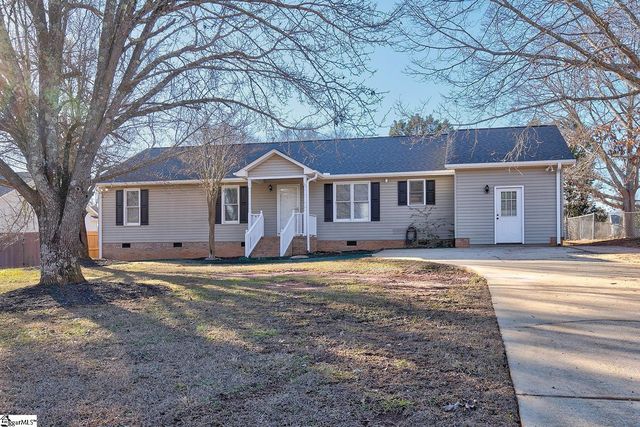 230 Pine Knoll Dr, Easley, SC 29642