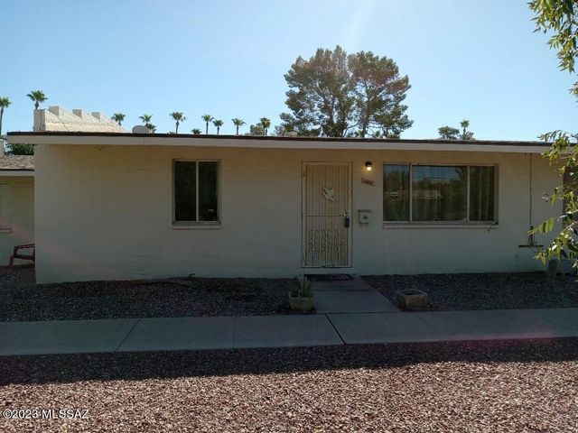 466 N  Silverbell Rd, Tucson, AZ 85745