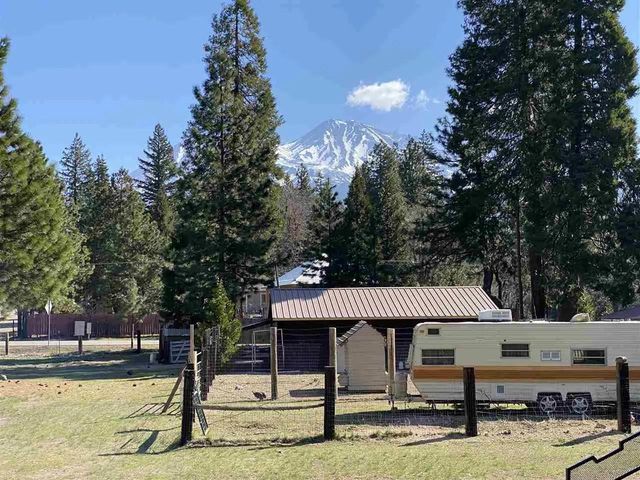 2405 N  Old Stage Rd #3, Mount Shasta, CA 96067