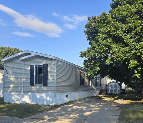 2054 Ironwood East Ct, Muskegon, MI 49442