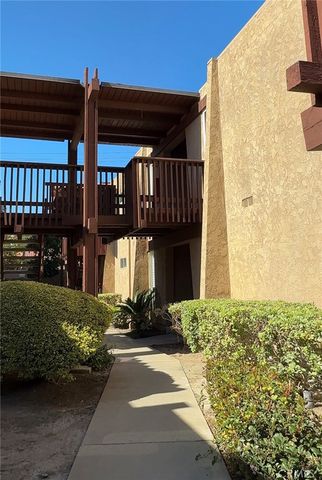 1000 W  Macarthur Blvd, Santa Ana, CA 92707