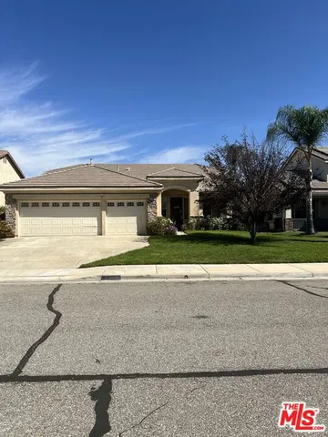 25832 Boulder Rock Pl, Menifee, CA 92585
