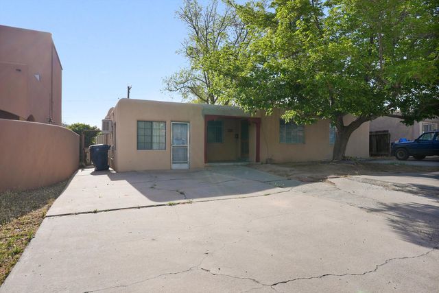 1108 Girard Blvd NE, Albuquerque, NM 87106