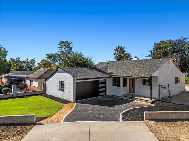 14890 Foothill Blvd, Sylmar, CA 91342