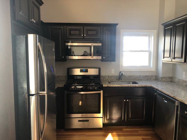 215 Ridge St #2, Fall River, MA 02721