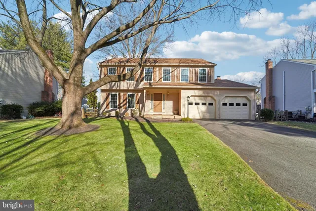 216 Bookham Ln, Gaithersburg, MD 20877