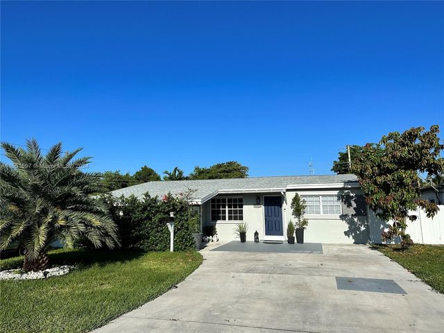 3240 SW 66th Ter, Miramar, FL 33023