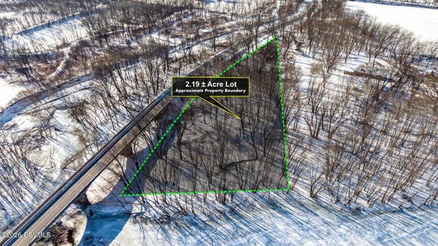 Driftwood Ter, New Columbia, PA 17856