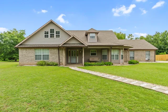 1 W  Branch Dr, Plumerville, AR 72127