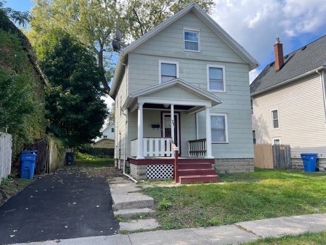 71 Sterling St, Rochester, NY 14606