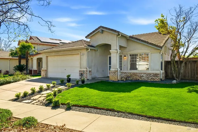 1724 Autumn Meadow Dr, Fairfield, CA 94534